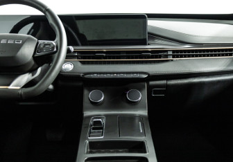 Подержанный автомобиль Exeed LX 2022 года (14 фото)