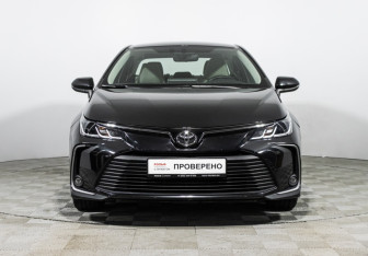 Подержанный автомобиль Toyota Corolla Sedan 2020 года (2 фото)