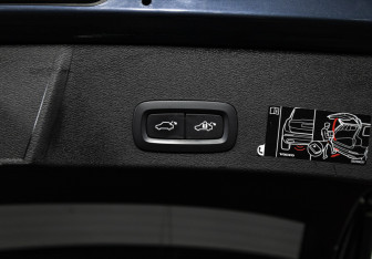 Подержанный автомобиль Volvo XC40 2021 года (20 фото)