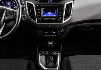 Подержанный автомобиль Hyundai Creta 2018 года (14 фото)