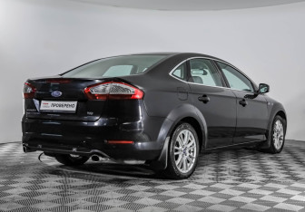 Подержанный автомобиль Ford Mondeo Sedan 2012 года (5 фото)