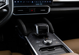 Подержанный автомобиль Jetour T2 2024 года (12 фото)