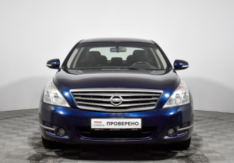 Подержанный автомобиль Nissan Teana 2009 года (2 фото)