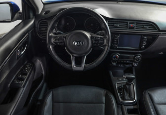 Подержанный автомобиль Kia Rio Hatchback 2019 года (10 фото)