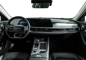 Подержанный автомобиль Chery Arrizo 8 2023 года (13 фото)