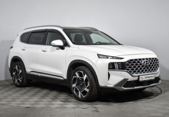 Подержанный автомобиль Hyundai Santa Fe 2021 года (3 фото)