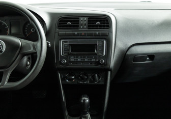 Подержанный автомобиль Volkswagen Polo Sedan 2019 года (14 фото)