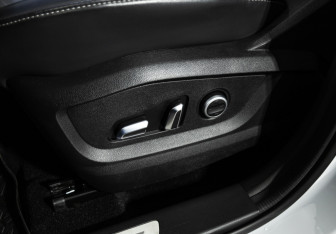 Подержанный автомобиль Chery Tiggo 8 Pro Max 2023 года (21 фото)