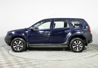 Подержанный автомобиль Renault Duster 2014 года (8 фото)