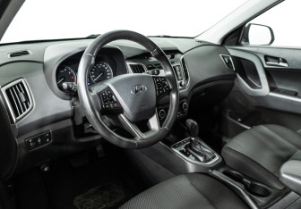 Подержанный автомобиль Hyundai Creta 2017 года (11 фото)