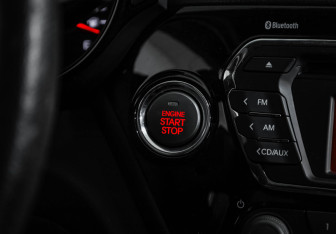 Подержанный автомобиль Kia Rio Sedan 2013 года (17 фото)