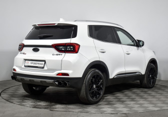 Подержанный автомобиль Chery Tiggo 4 Pro 2023 года (5 фото)