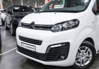 Подержанный автомобиль Citroen SpaceTourer 2021 года (2 фото)
