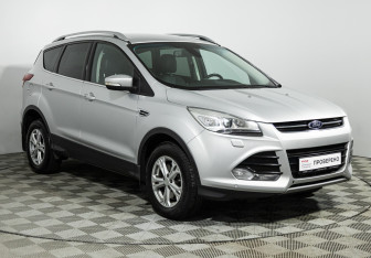 Подержанный автомобиль Ford Kuga 2013 года (3 фото)