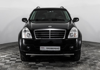 Подержанный автомобиль SsangYong Rexton 2008 года (2 фото)