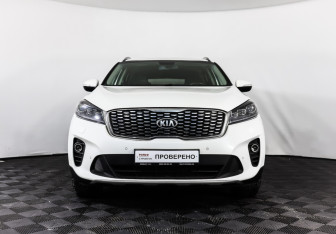 Подержанный автомобиль Kia Sorento 2018 года (2 фото)
