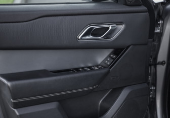 Подержанный автомобиль Land Rover Range Rover Velar 2019 года (27 фото)