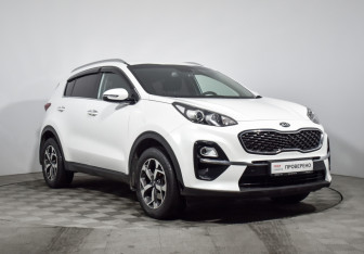 Подержанный автомобиль Kia Sportage 2018 года (3 фото)