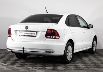 Подержанный автомобиль Volkswagen Polo Sedan 2015 года (5 фото)