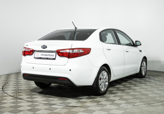 Подержанный автомобиль Kia Rio Sedan 2014 года (5 фото)