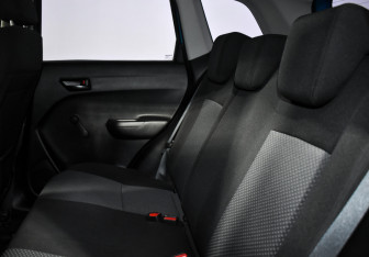 Подержанный автомобиль Suzuki Vitara 2016 года (12 фото)