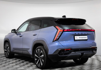 Подержанный автомобиль Geely Atlas 2024 года (7 фото)