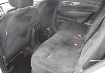 Подержанный автомобиль Nissan X-Trail 2016 года (11 фото)