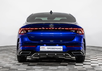 Подержанный автомобиль Kia K5 2020 года (8 фото)