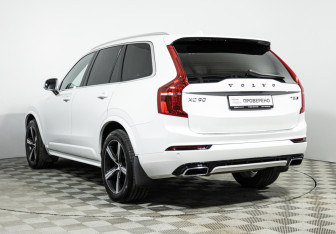 Подержанный автомобиль Volvo XC90 2018 года (7 фото)