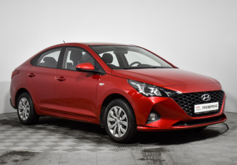 Подержанный автомобиль Hyundai Solaris Sedan 2021 года (3 фото)