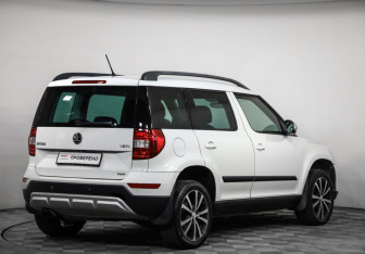 Подержанный автомобиль Skoda Yeti 2016 года (5 фото)