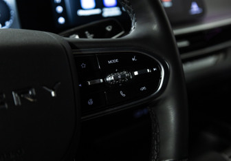 Подержанный автомобиль Chery Arrizo 8 2024 года (21 фото)