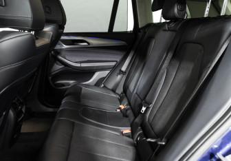 Подержанный автомобиль BMW X3 2019 года (10 фото)