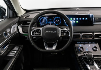 Подержанный автомобиль Jetour X70 2024 года (17 фото)