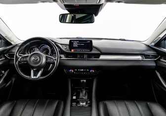 Подержанный автомобиль Mazda 6 Sedan 2022 года (10 фото)