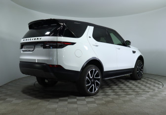 Подержанный автомобиль Land Rover Discovery 2019 года (6 фото)
