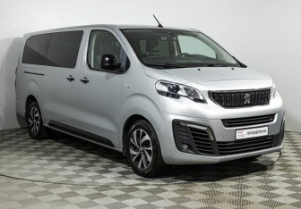 Подержанный автомобиль Peugeot Traveller 2019 года (3 фото)