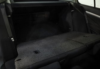 Подержанный автомобиль Skoda Octavia Liftback 2012 года (16 фото)
