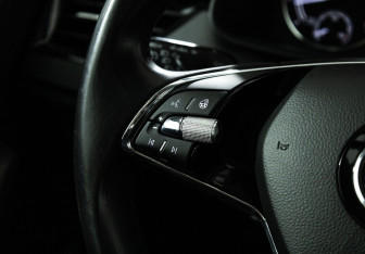 Подержанный автомобиль Skoda Rapid Liftback 2021 года (17 фото)