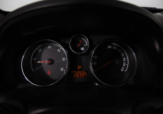 Подержанный автомобиль Opel Antara 2013 года (11 фото)