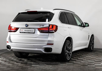 Подержанный автомобиль BMW X5 2015 года (6 фото)