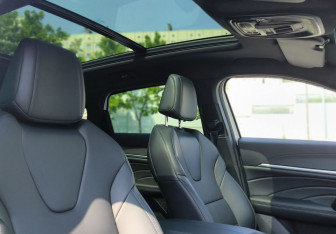 Подержанный автомобиль Haval F7 2025 года (17 фото)