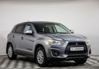 Подержанный автомобиль Mitsubishi ASX 2013 года (3 фото)