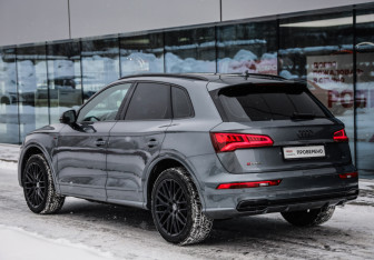 Подержанный автомобиль Audi Q5 2019 года (7 фото)
