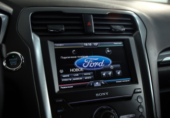 Подержанный автомобиль Ford Mondeo Sedan 2016 года (13 фото)