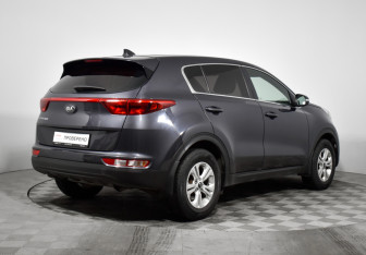 Подержанный автомобиль Kia Sportage 2018 года (5 фото)