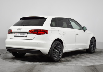 Подержанный автомобиль Audi A3 Hatchback 2013 года (5 фото)