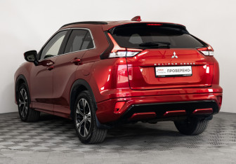 Подержанный автомобиль Mitsubishi Eclipse Cross 2021 года (7 фото)