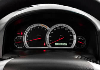 Подержанный автомобиль Chevrolet Captiva 2007 года (17 фото)