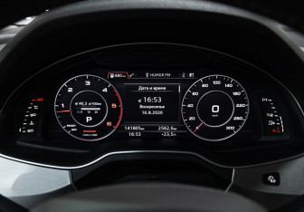Подержанный автомобиль Audi Q7 2018 года (18 фото)